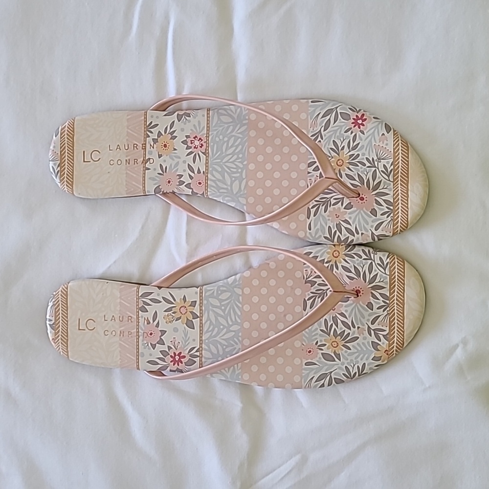LC Lauren Conrad Flip Flops (NWOT)